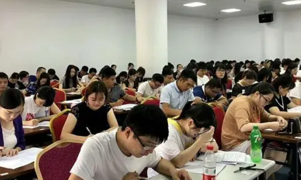 抢笔顺名称,抢字的抢是什么意思图2